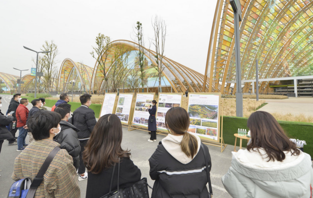 活動暨中國·成都第三屆天府大地藝術季於9月底在天府農博園拉開帷幕