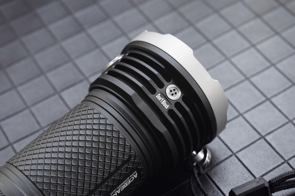 性能小钢炮大小正相宜acebeamx80gt2手电体验