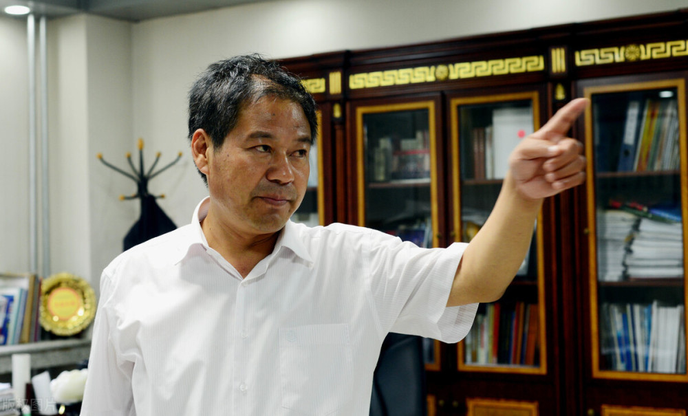 山东蓝翔创始人荣兰祥两次把前妻送进监狱6年漏缴税款超136万