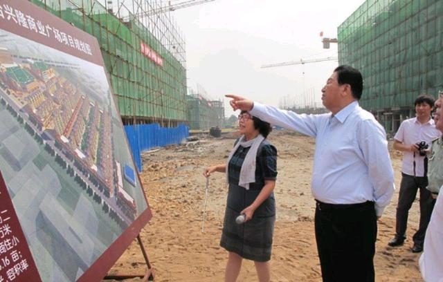 符廷贵,1944年8月出生,辽宁盘山人,1963年12月参军,后任战士,团电影组