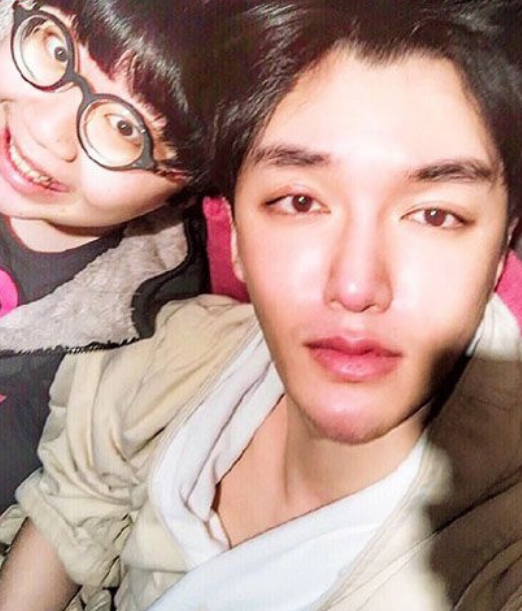 这就是他们每个人的特点,而肖骁靠的就是"娘",夸张的行为.