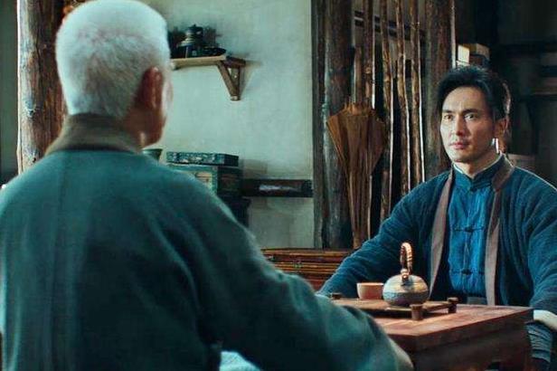 张三链子,显然在《鬼吹灯》这部书中代表着"正",跟封师古的"邪"相对应