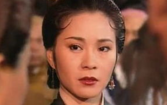 凭黄蓉一角大火63岁依旧气质犹存魏秋桦如今怎么样了