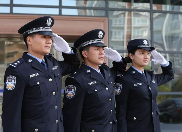 事业编警察和辅警有什么区别除薪资待遇外本质并无差别