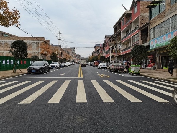 普定县鸡场坡镇多措并举持续持巩固提升宜居乡村创建成效