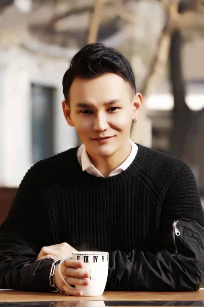 实力歌手李维全新单曲从前今日上线温柔嗓音深情讲述难忘曾经