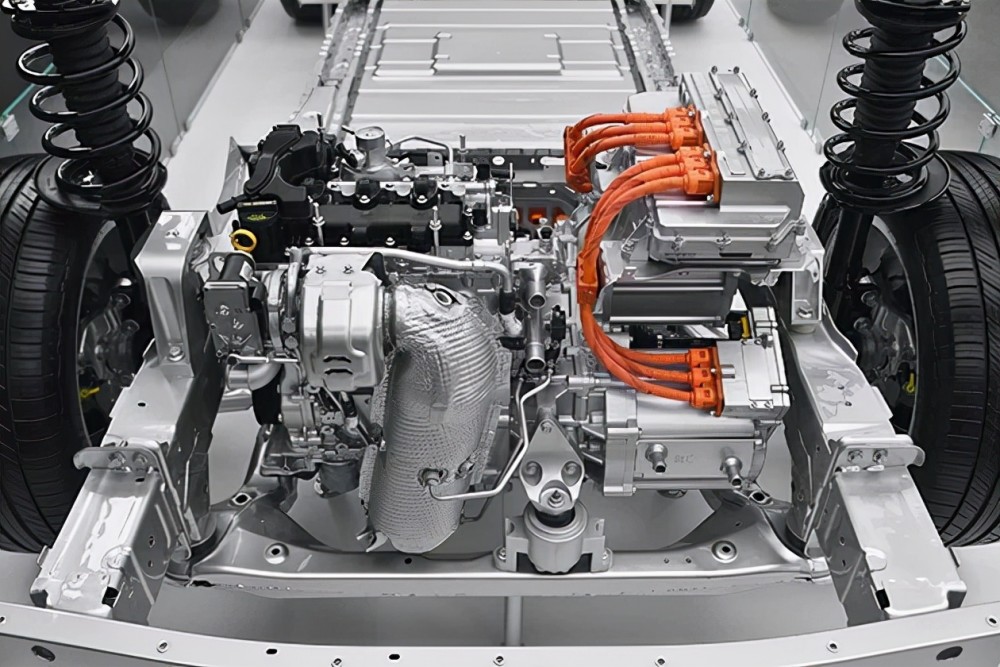 45秒破百的中大型suv配20寸大轮胎岚图free增程版