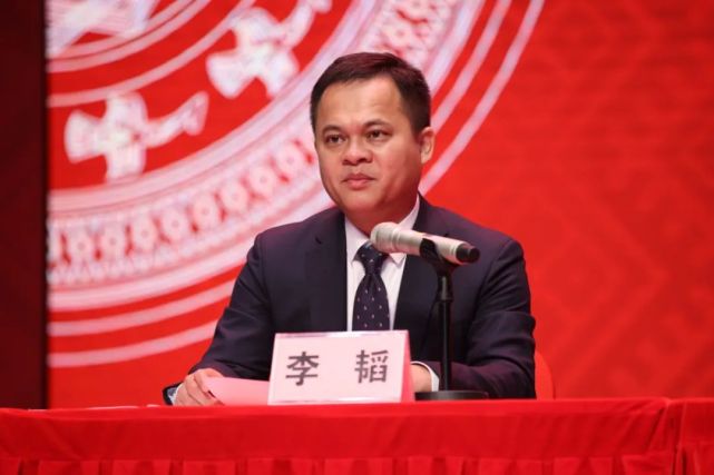 城区政府副区长李韬回答记者提问据了解,为有效应对今年疫情,良庆区