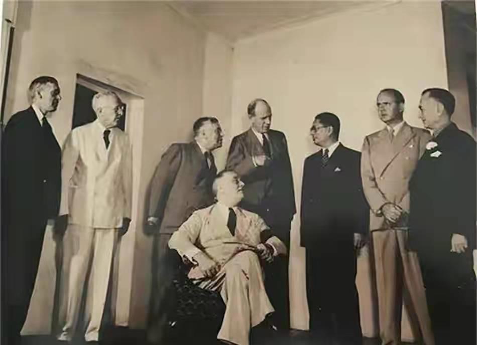 1971年,宋子文去世留下超百万美元资产,宋家三姐妹为何缺席葬礼_腾讯