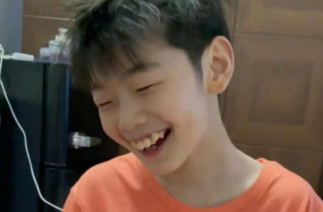 全网最小渣男典典凭卑微日常获粉千万为什么遭官媒痛批