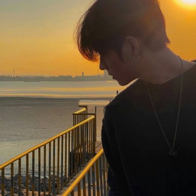 男头暗恋太苦涩