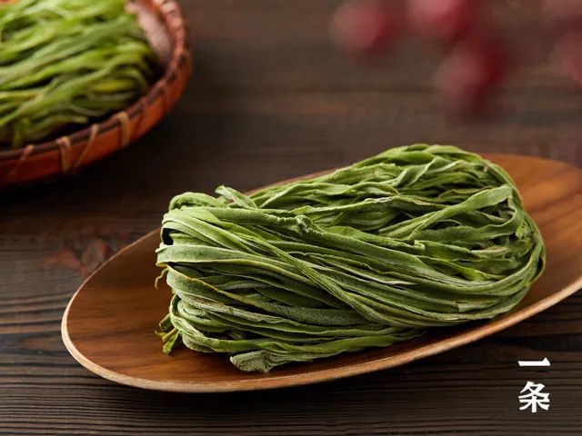 涮火锅少不了的贡菜,爽脆鲜美,咬一口,嘎嘣"响"!_腾讯新闻
