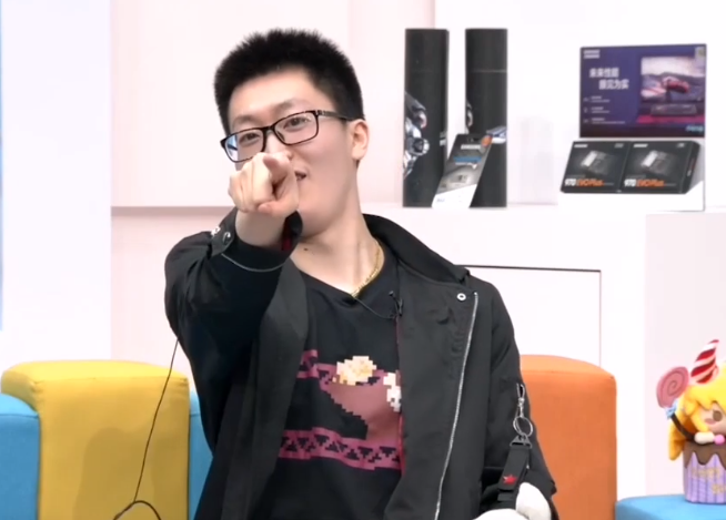 大满亚凤一其随管泽元这一口毒奶奶了fpx整整九个亚军