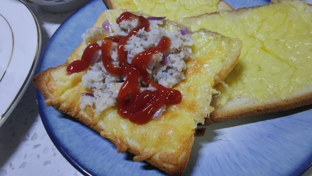 奶酪带鱼三明治