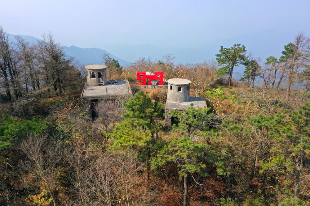 余姚最高峰青虎湾岗图片