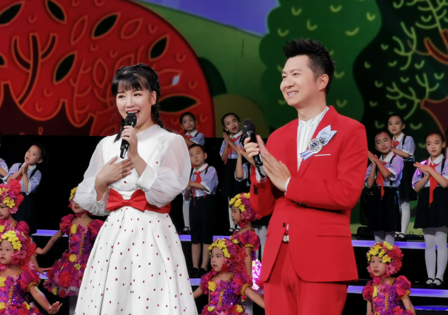 拿没素质当幽默,红果果绿泡泡遭恶意调侃,发文怒怼:我们干什么坏事了