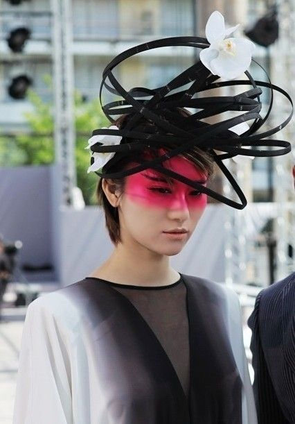 鸟窝缝纫机钢丝球女明星奇奇怪怪的发型你们真觉得时尚吗