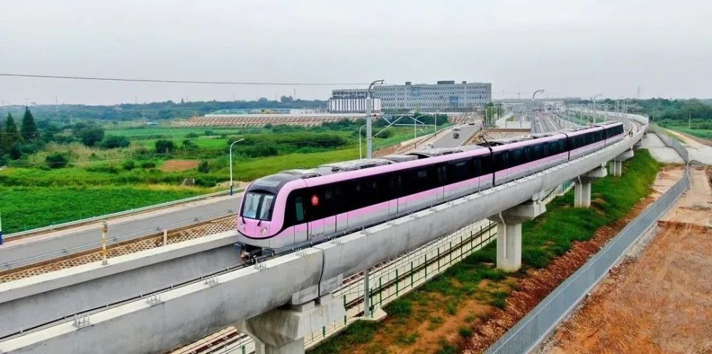 刚刚宁句城际轨道交通正式开通