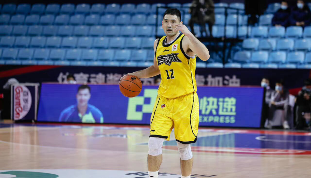 大心脏钟诚两记三分救主拒绝27分大逆转