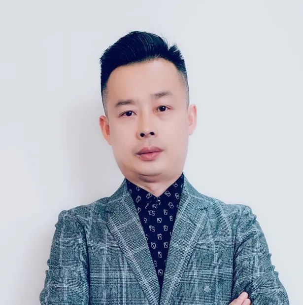 波特邦威董事长牟丙忠欢聚集团副总裁陈   波春晓科技创始人大会信息