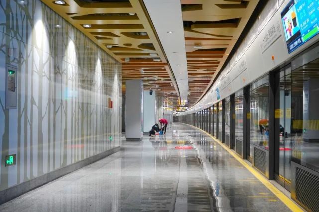 地铁陆家嘴站地处上海最具魅力的地方,是中国最具影响力的金融中心