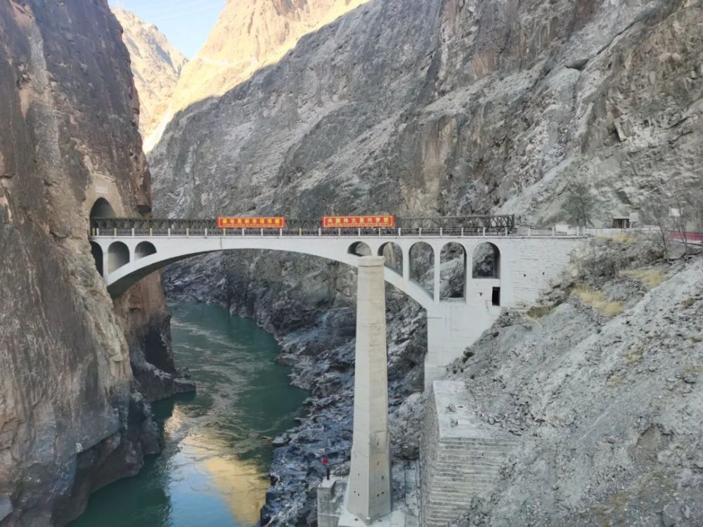 王君正书记专程打卡的那些红色遗迹