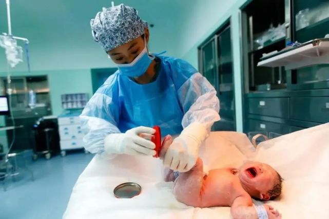 男士分娩体验,邀你来挑战!