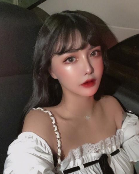 曝韩安冉病情或因整容不及时救治会失明网友不作死就不会死