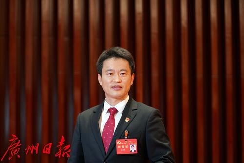 "市党代表,南沙开发区(自贸区南沙片区)党工委副书记谢伟透露.
