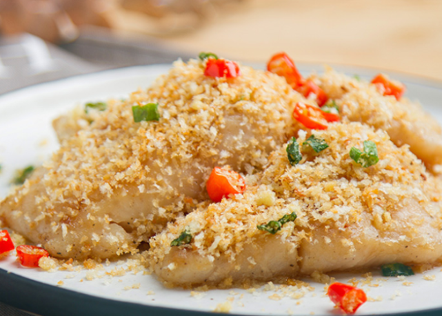 避风塘风味的香煎龙利鱼鲜嫩微辣美味又解馋吃一次念念不忘