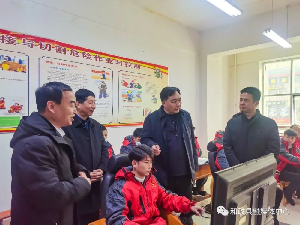 马寿龙要求,要充分发挥主观能动性,既要清醒面对职业