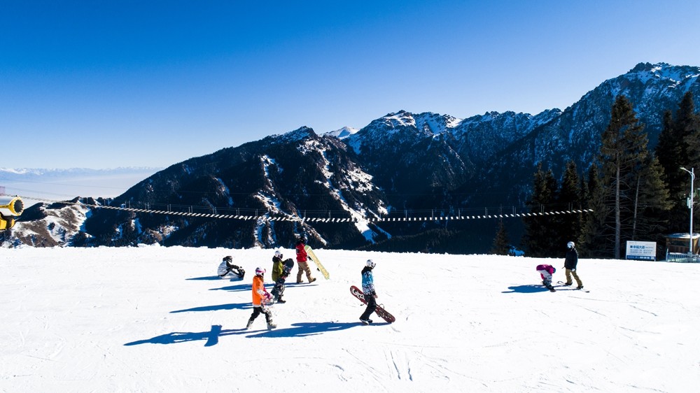 迎冬奥爱冰雪丨冬奥会近了滑雪场火了