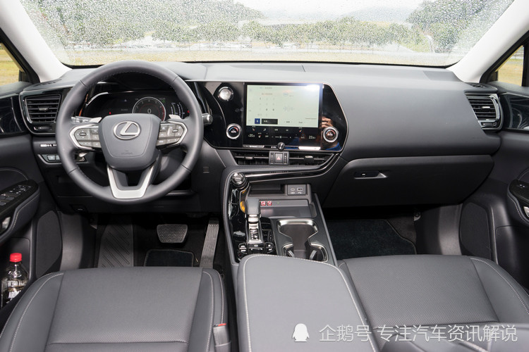 雷克萨斯nx350h豪华版车型试驾体验动力确实丰富