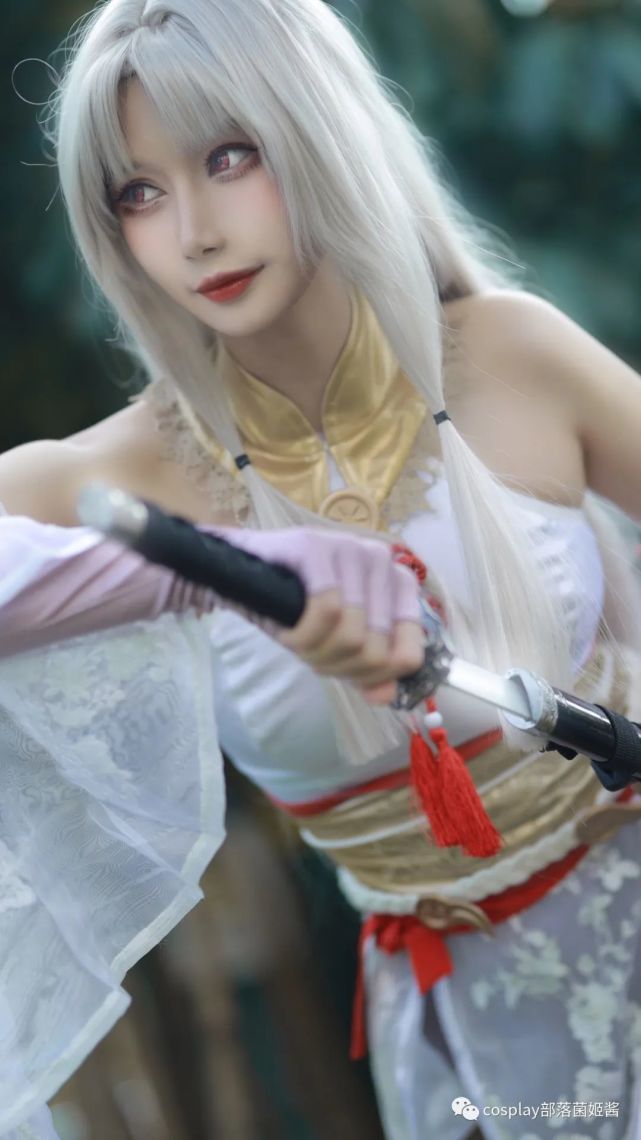 cos:永劫无间白胡桃cos正片@兔胖胖