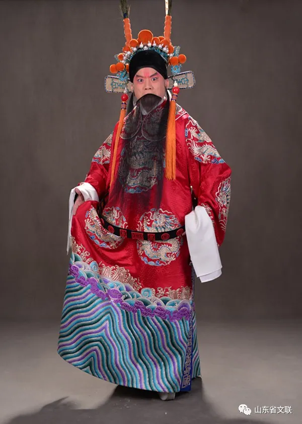 2022山东新年文艺晚会丨杜镇杰用心把人物演活京剧珠帘寨选段