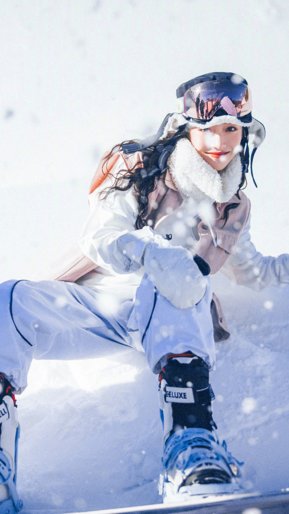 姜贞羽美女来滑雪