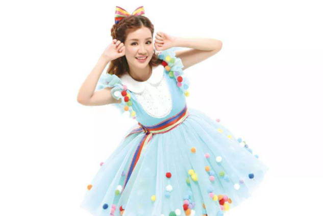 央视红果果发文怒怼,获北京官媒力挺,"玩笑"下究竟谁在干坏事_腾讯