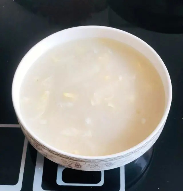 河南甜汤:河南老家有一种极家常的汤,叫:甜汤,其实这汤并不放糖,也没