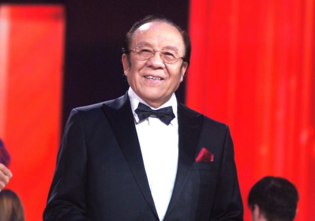 杨洪基:舞台奉献光热 传唱不朽经典