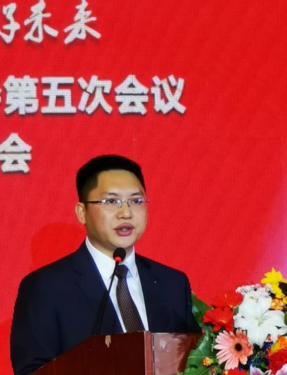 长沙市隆回商会会长周鹏飞首先向出席会议的领导,嘉宾,会员朋友及长期