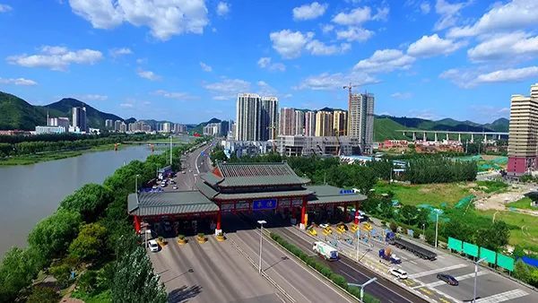 承德市召开环城高速小型客车差异化收费政策新闻发布会