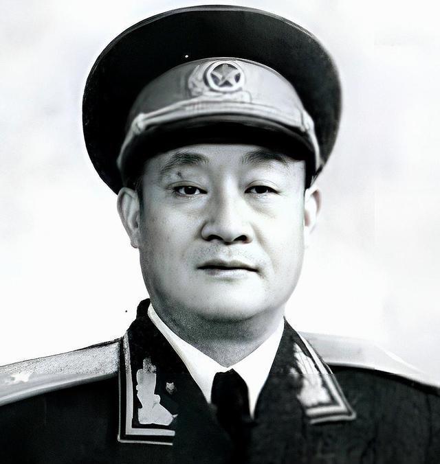 1971年,许世友为了抓捕王维国,秘密调遣了两个师的兵力