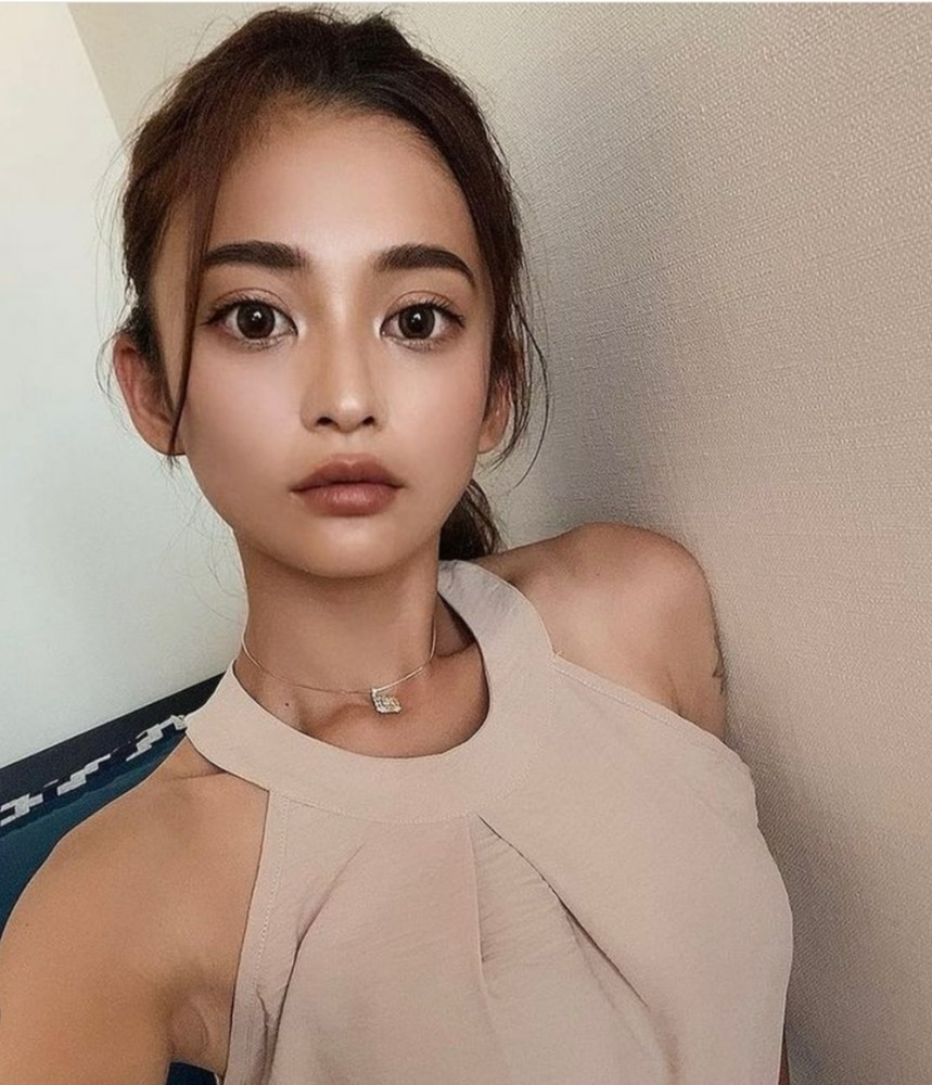 浓眉大眼可盐可甜