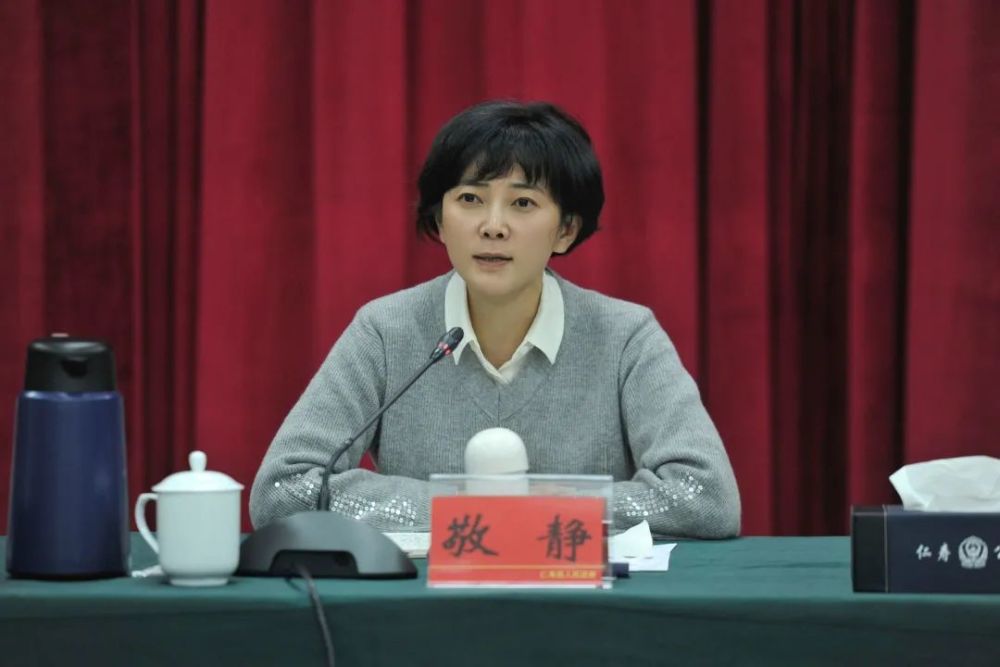 敬静表示,在当前新冠病毒新型变异毒株奥密克戎在全球传播蔓延,全国