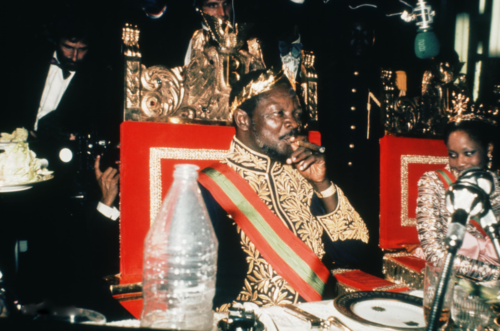 博卡萨1977年5月中旬,博卡萨大量屠杀儿童的报告随之发布.