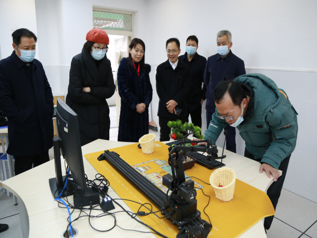 洪山区政协调研洪山高中青菱校区等"一校三区"建设!