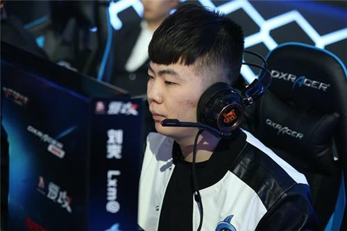 ag刘小莫再次连接坚持不懈为圆心中冠军梦