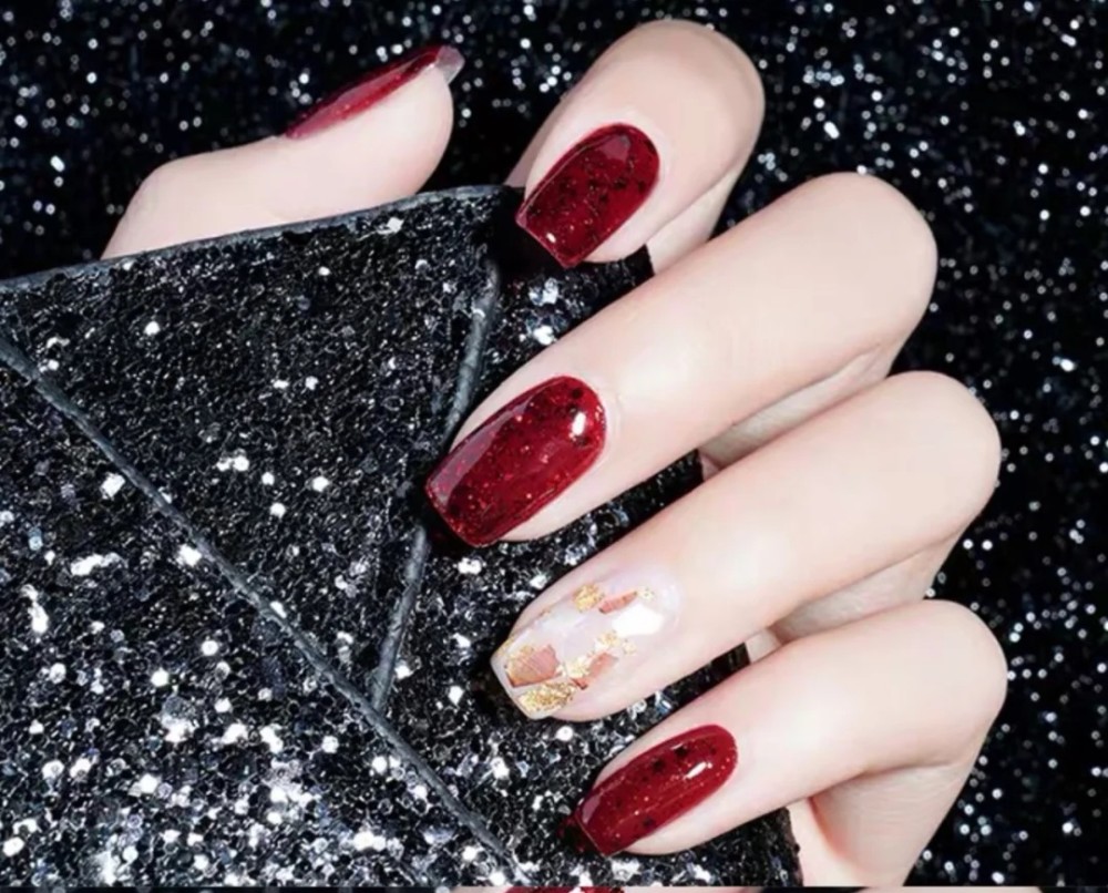 推荐10款短指甲新年红色系美甲款式喜欢记得收藏哦