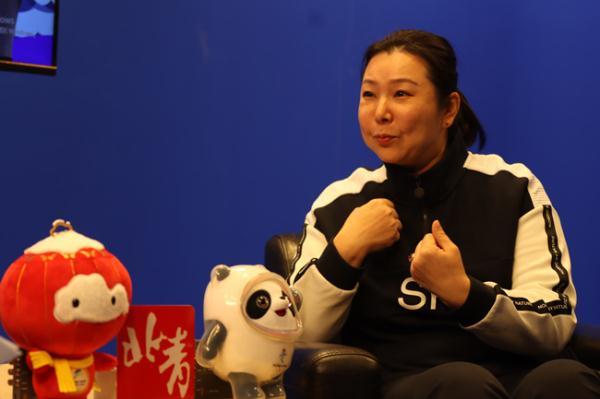 人物独家对话王春露台前到幕后不变冰雪情