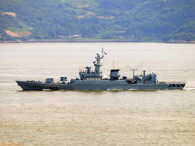 我海軍擁有4種艦載垂直髮射裝置現役驅護艦共有4000個垂髮單元